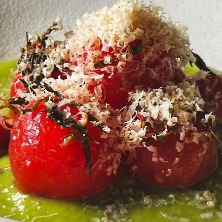 호텔 이노바 술타나멧