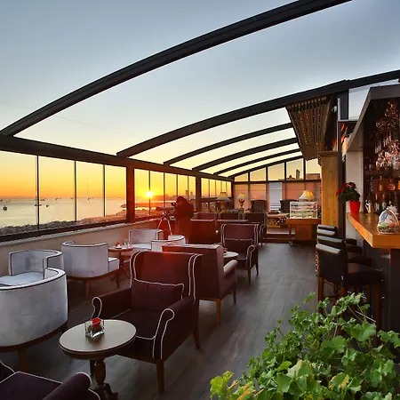 イノヴァ スルタンアフメット 4*